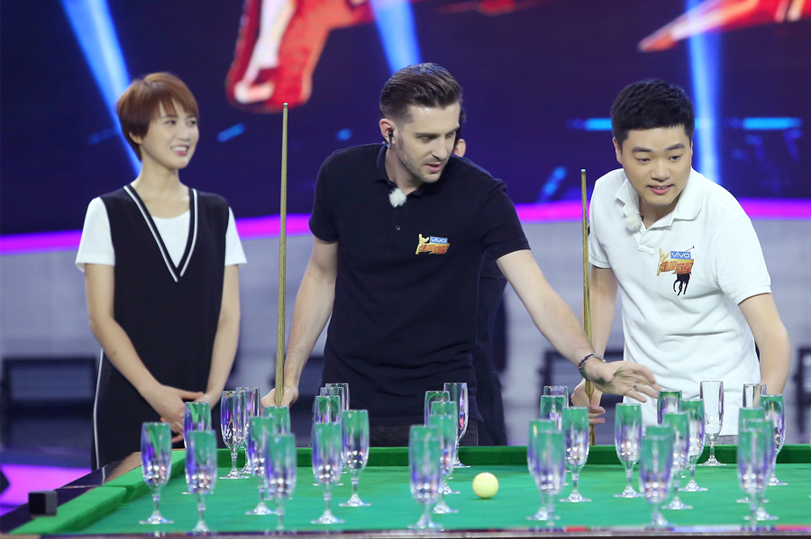 其背后正是 其背后正是